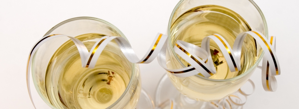 Take our 5-minute survey and win tickets and bubbly!